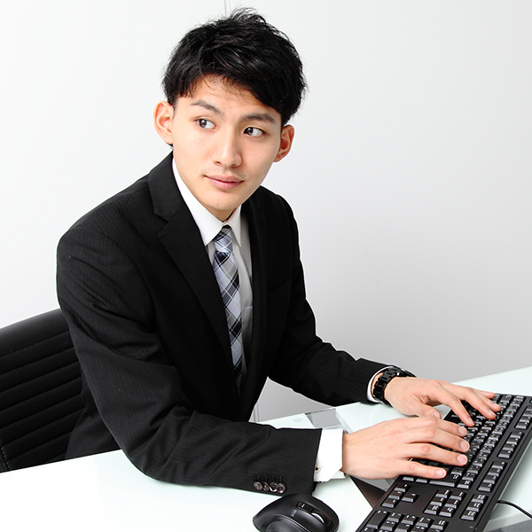 社員3